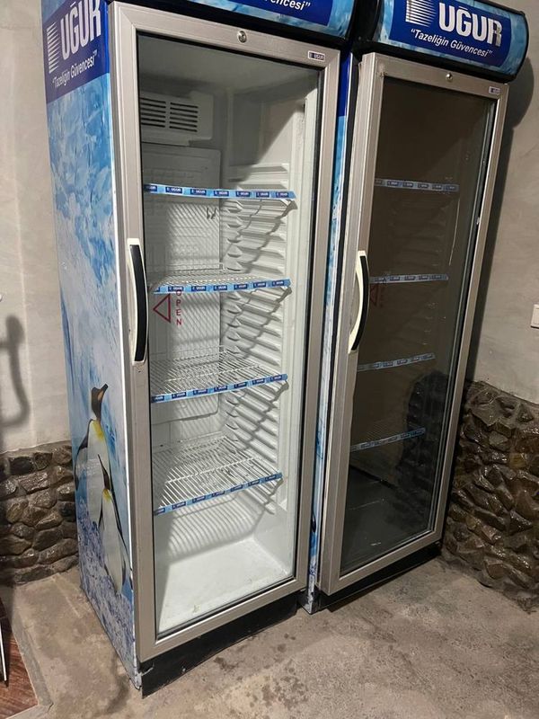 Продаётся холодильники 2 шт. Продаётся холодильники 2 шт.
