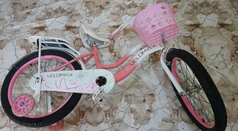 Продаётся велосипед. Qizlar velosipedi sotiladi Продаётся велосипед. Qizlar velosipedi sotiladi