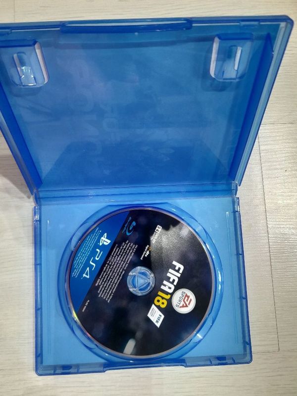 Fifa 18 va Chost Rekon ps4 Fifa 18 va Chost Rekon ps4