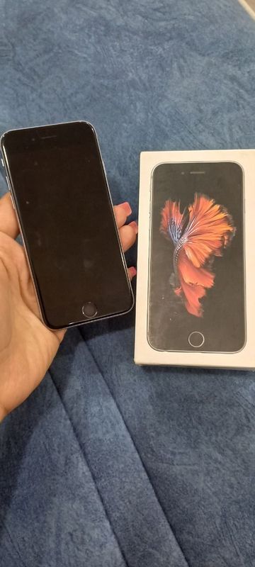 Iphone 6, 16g. В отличном состоянии. Привезли с Турции .