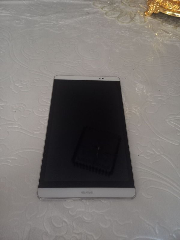 Planshet Huawei Media Pad M2 8.0 Pamet 32/3GB Simkarta Imei Otgan Planshet Huawei Media Pad M2 8.0 Pamet 32/3GB Simkarta Imei Otgan