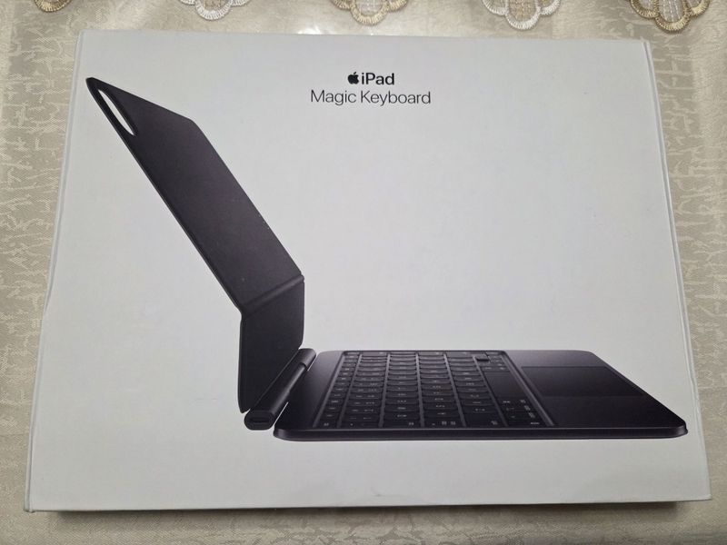 Клавиатура Apple Magic Keyboard for iPad Pro 11‑inch M4 Клавиатура Apple Magic Keyboard for iPad Pro 11‑inch M4