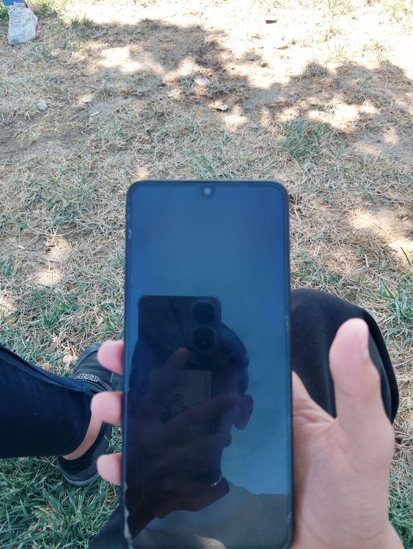 redmi 14c 128/4+4 karoka bor narx1400