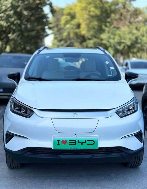 ByD Yuan Pro 22000$. Nalichi+ kredit+