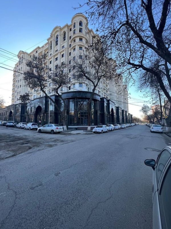 Продается помещение ЖК Мухташам 150м2 Продается помещение ЖК Мухташам 150м2