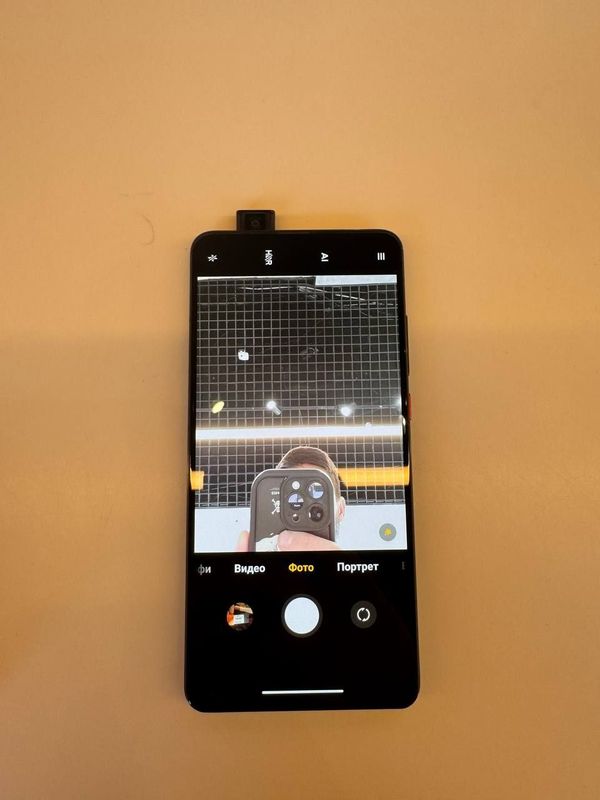 Xiaomi 9T holati rasimda korsatilga Xiaomi 9T holati rasimda korsatilga