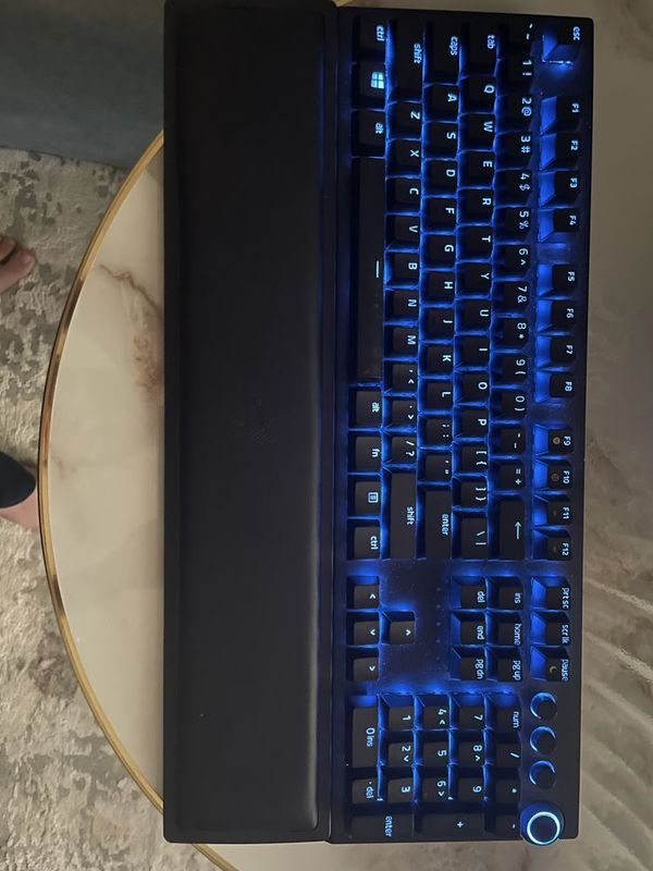 Механическая клавиатура Razer BlackWidow v3 pro Green Switches Механическая клавиатура Razer BlackWidow v3 pro Green Switches
