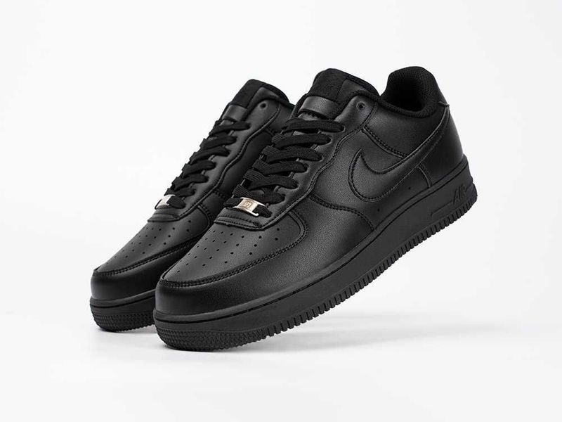 Кроссовки Nike Air Force 1 Low.