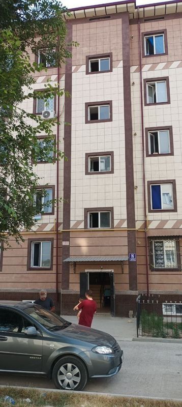 Зангиотада 5 этажка дом 1-этаж 2 хонали квартира арендага берилади Зангиотада 5 этажка дом 1-этаж 2 хонали квартира арендага берилади