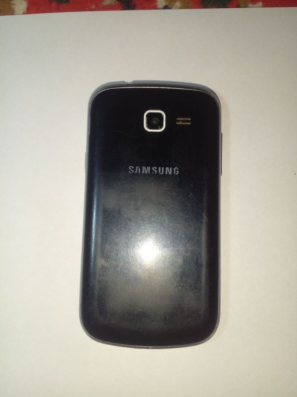 samsung galaxy trend GT-S7390 4gb 1500mAh