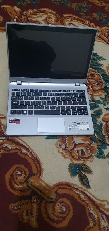 Acer Aspire V5-122P