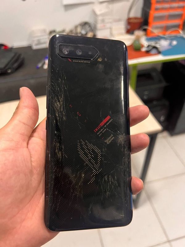 Asus ROG PHONE 5 sotiladi