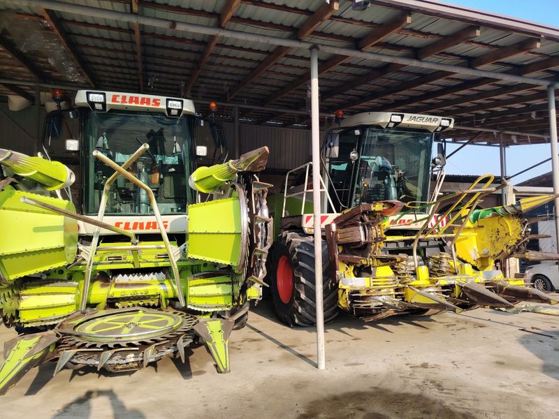 Claas Jaguar 850 kombainlarimiz yangi keldi.