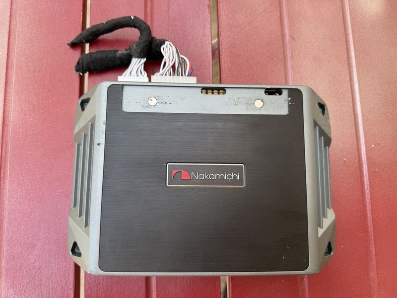 Nakamichi protssesor usilitel Nakamichi protssesor usilitel