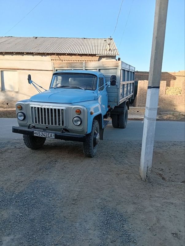 Gaz 53 sotildi holati yaxshi