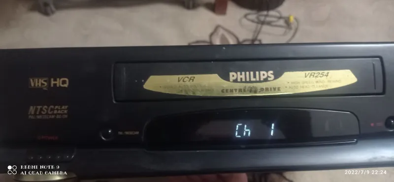 Видеомагнитофон Fhilips