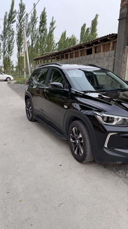 Treker 2 2024 qora kraskasi toza 10000km Treker 2 2024 qora kraskasi toza 10000km