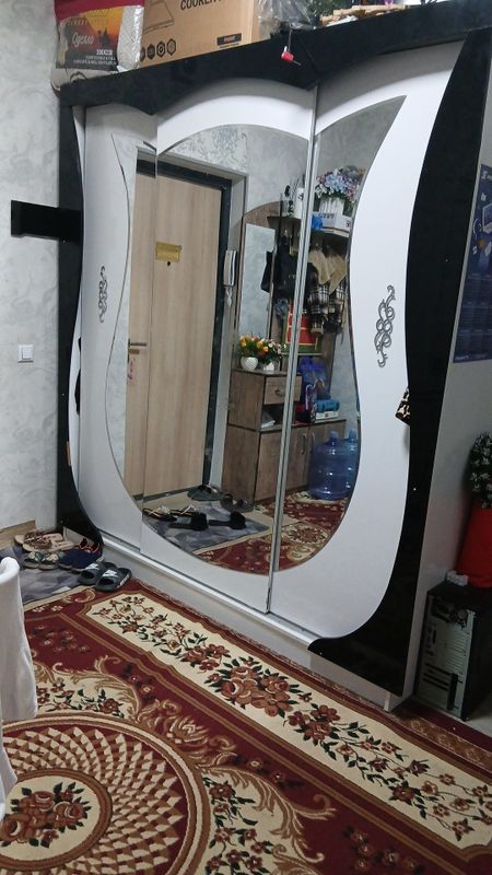 Mebel sotiladi srochni Eni 60 Uzligi 2 5 yarim Mebel sotiladi srochni Eni 60 Uzligi 2 5 yarim