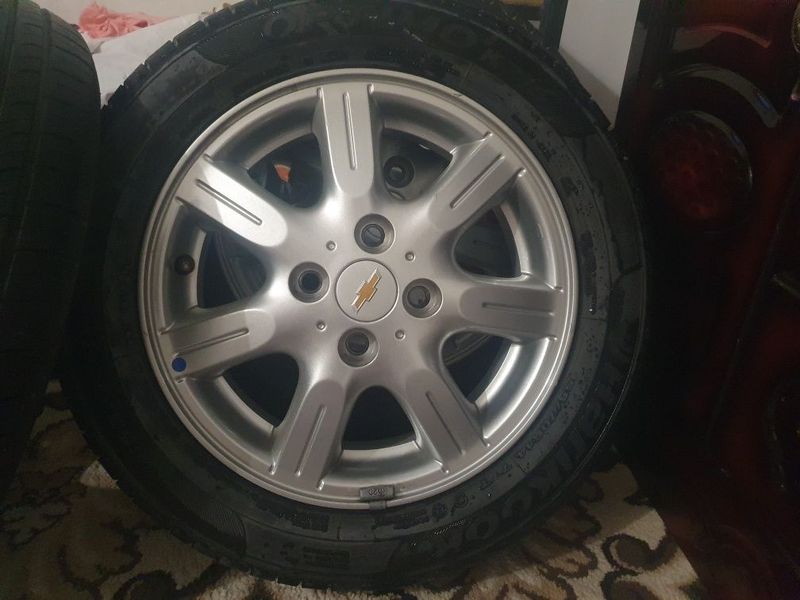 Продам резину с дисками Продам резину с дисками