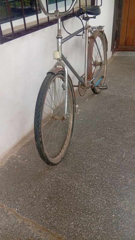 Velosiped sotiladi narxini kelishamiz Velosiped sotiladi narxini kelishamiz