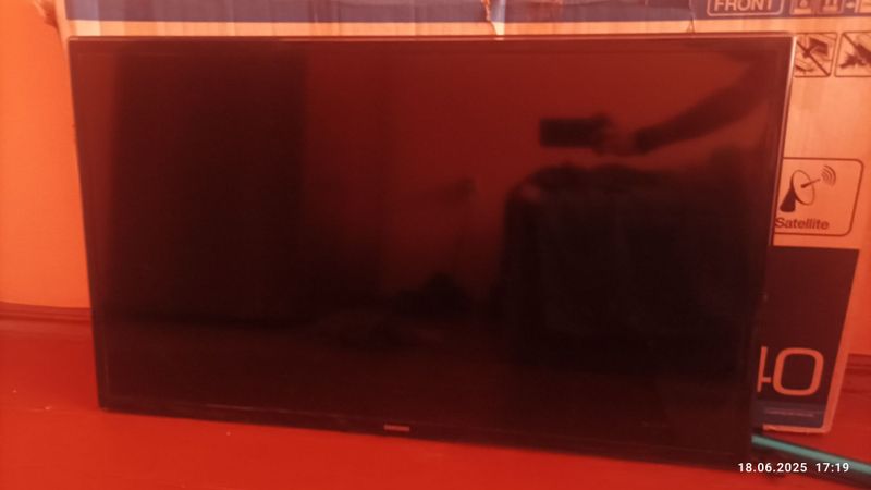 Телевизор Samsung 40 Телевизор Samsung 40