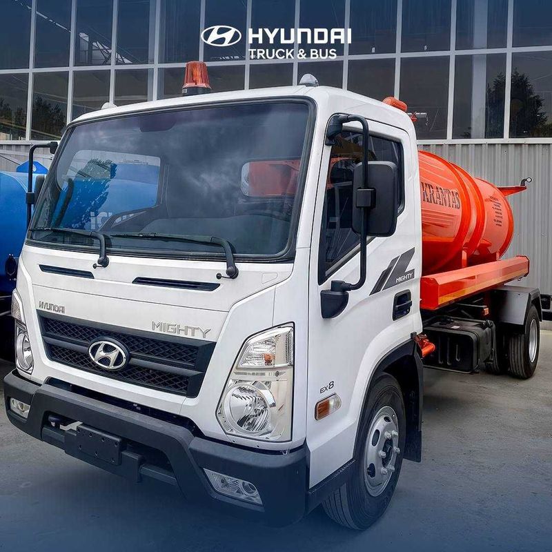 Автотопливозаправщик HYUNDAI EX8 5 м³ Автотопливозаправщик HYUNDAI EX8 5 м³