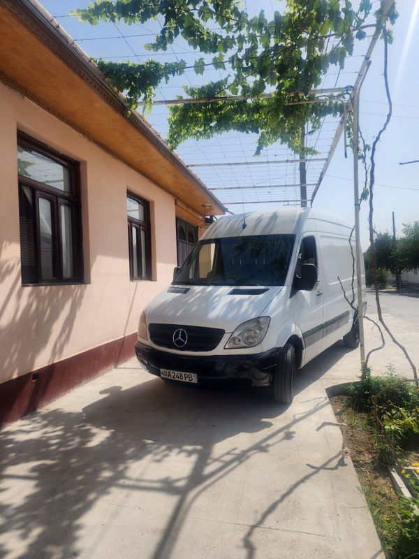 Sprinter 906 sotiladi Sprinter 906 sotiladi