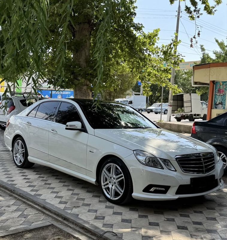 W212 Mercedes-Benz W212 Mercedes-Benz
