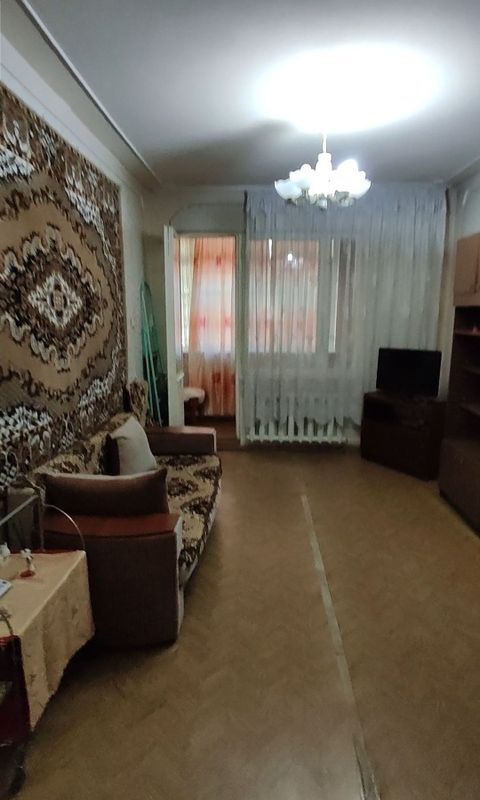 Срочно сдаю.Юнусабад-13 Ахмад Даниш 2/1/4 Срочно сдаю.Юнусабад-13 Ахмад Даниш 2/1/4