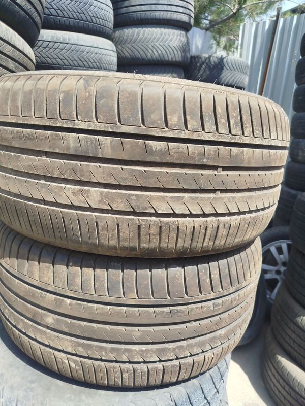 Продам 2 шины широкие17 Продам 2 шины широкие17