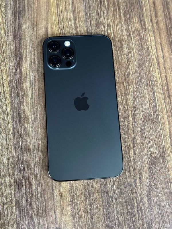 Iphone 12 pro sotiladi Iphone 12 pro sotiladi