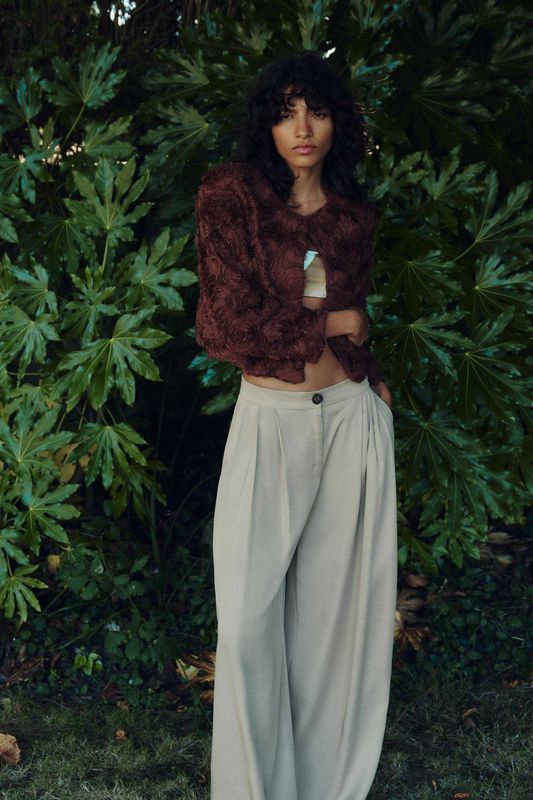 Zara широкие брюки с защипами Zara широкие брюки с защипами
