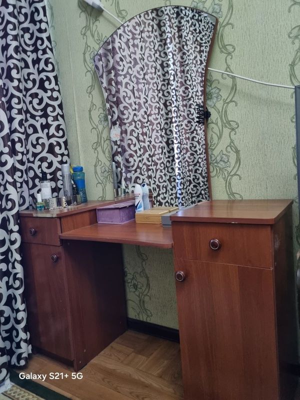 Трюмо с тумбой для спальни