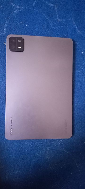 Xiaomi pad 6 8/128 karobka doc full klaviatura qoshib berilad aybi yoq