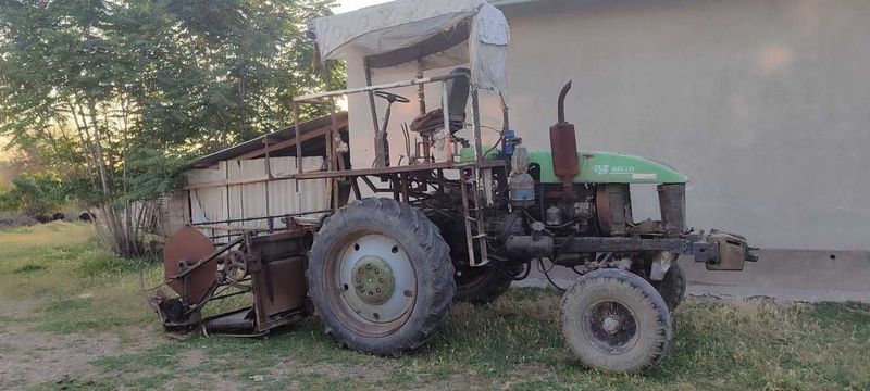 Beda uradigan jatka traktor Beda uradigan jatka traktor