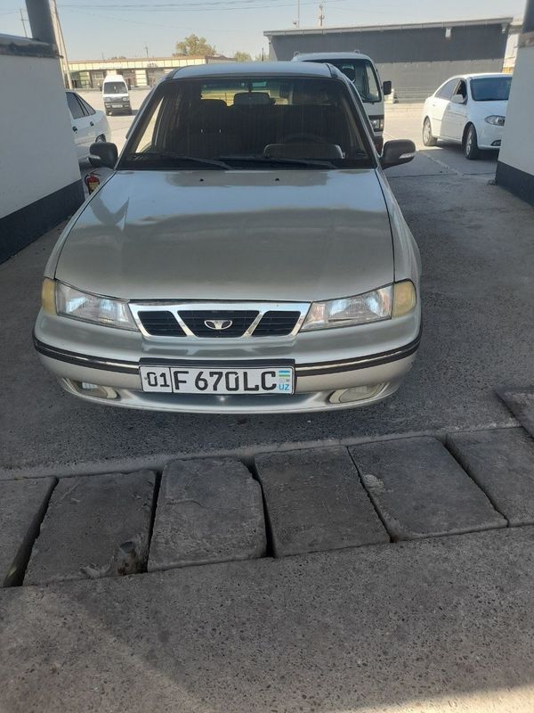 Nexia sonis lux 2007 sotiladi