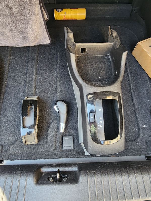 Chevrolet lacetti (gentra) bar avtomat yaxsh xolatda black piano Chevrolet lacetti (gentra) bar avtomat yaxsh xolatda black piano
