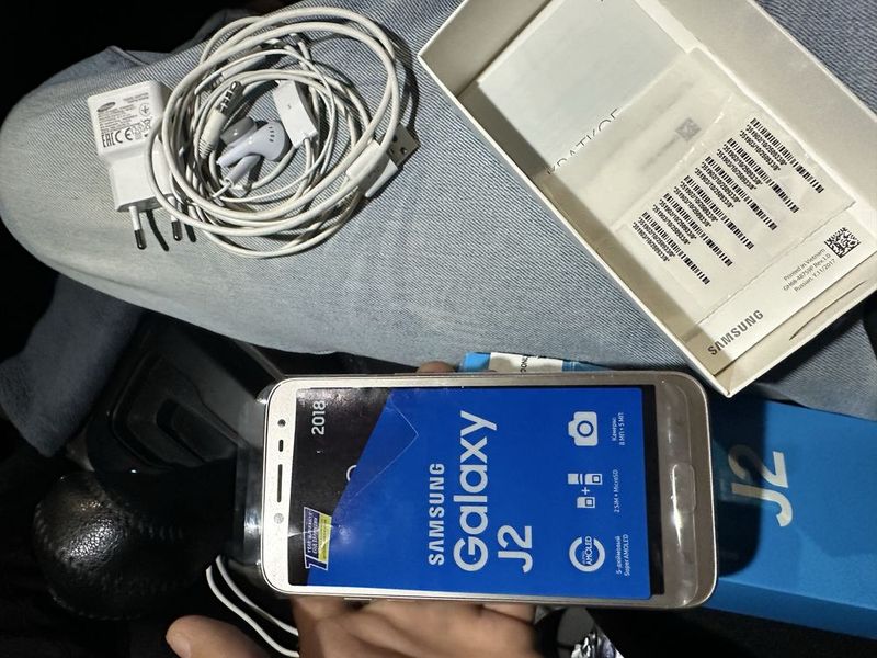 Samsung J2 16Gb Samsung J2 16Gb
