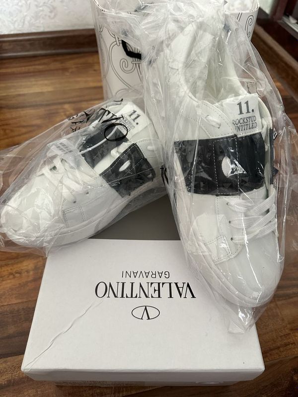 VALENTINO 39 razmer VALENTINO 39 razmer