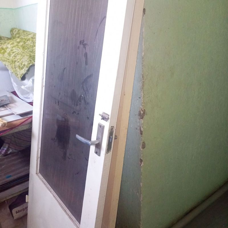 Balkon eshigi 2 ta Balkon eshigi 2 ta