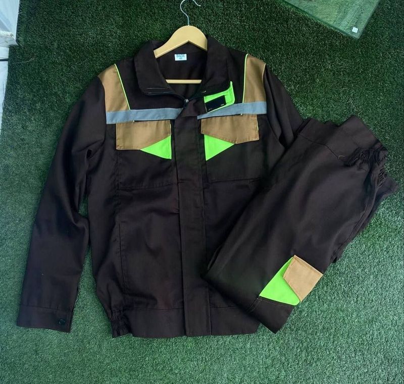 Uniformalar va boshqa turdagi mahsus formalar ishlab chiqaramiz Uniformalar va boshqa turdagi mahsus formalar ishlab chiqaramiz