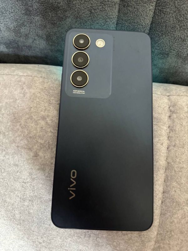 ViVO Y100 новые 256гб