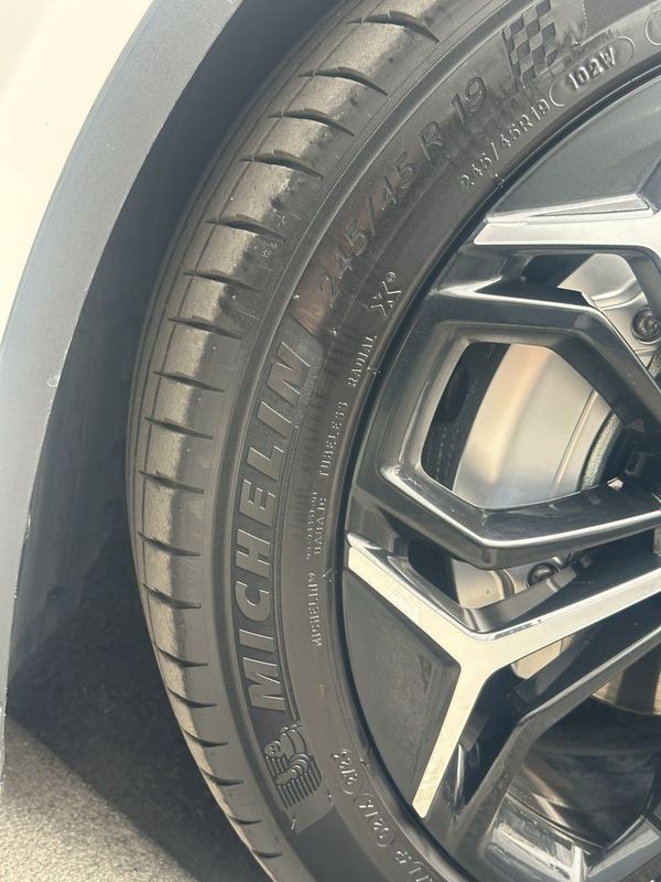 Michelin pilot sport 4 245 45 R19