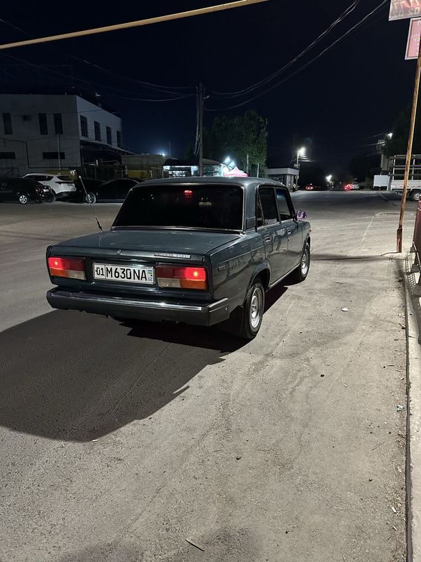 Vaz 2107 sotiladi xolati yaxshi Vaz 2107 sotiladi xolati yaxshi