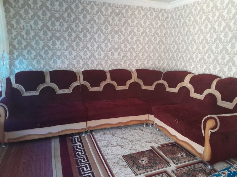 Диван угалок нармални