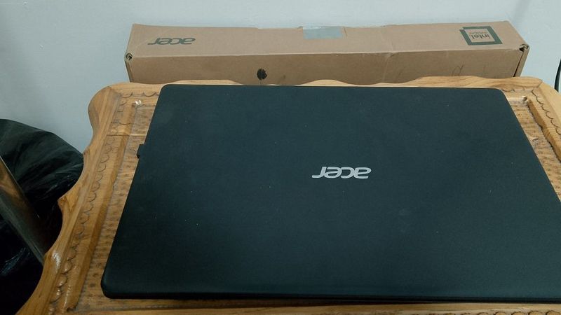 Noutbuk Acer в хорошем состоянии