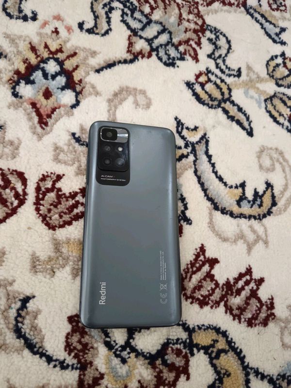 redmi 10 SOTILADI xolati yaxshi aybi karobkasi yoq redmi 10 SOTILADI xolati yaxshi aybi karobkasi yoq