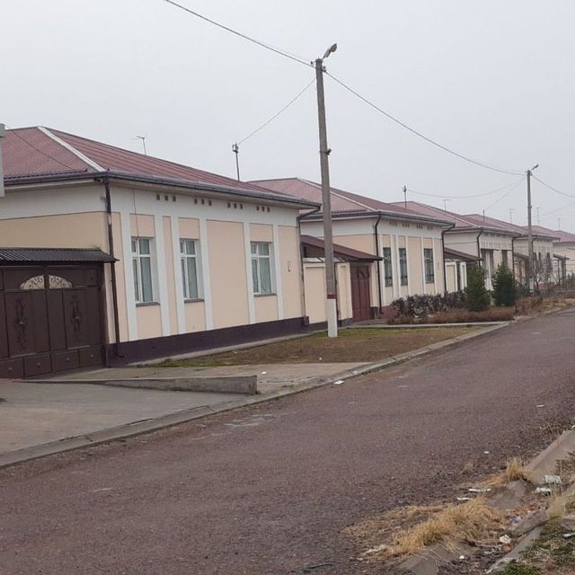 Олмалиқ намунали уй сотилади Олмалиқ намунали уй сотилади
