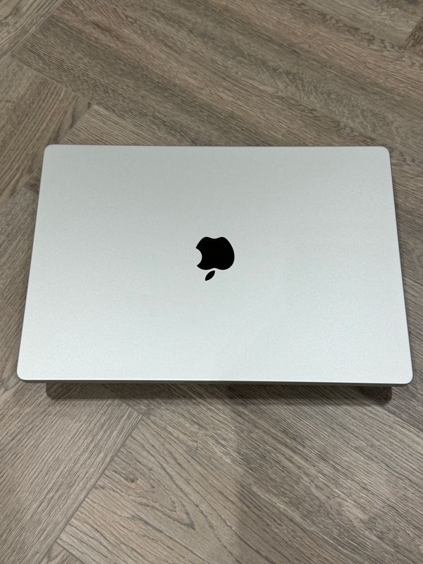 Macbook Pro Air M3  Pro 16 | 512