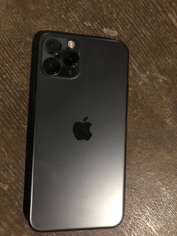 Iphone 11 Pro Face yoq tru ton bor Iphone 11 Pro Face yoq tru ton bor